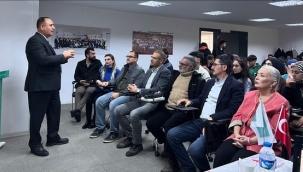 Prof. Dr. Mehmet Teyfur'dan AİÇU'da Üniversite Gençliğine Dair Söyleyişi