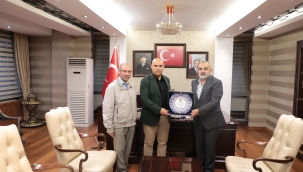 Ağrı Valisi Mustafa Koç, yaptığı yoğun çalışmalar ardından Kalp Krizi Geçirdi.