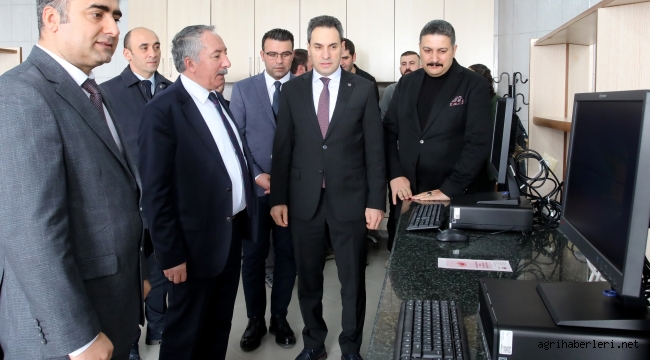 AİÇÜ Fen Edebiyat Fakültesi'nde Psikoloji Laboratuvarı Açıldı