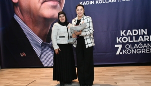  AK PARTİ AĞRI KADIN KOLLARI BAŞKANI ZEYNEP ELDEM, ÜYELERDEN GÜVENOYU ALDI!