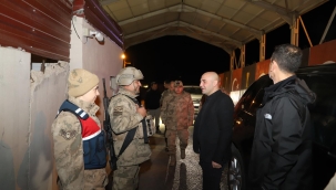 Doğubayazıt Kaymakamı Murat Ekinci, 2025'e Jandarma ve Polis Ekipleri ile Girdi