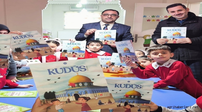 Müftü Demirkaynak, ADEM BİR 4-6 yaş Kur'an Kursu öğrencilerini ziyaret etti.