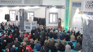 AĞRI'DA 6 ŞUBAT DEPERİMİNDE HAYATLARINI KAYBEDELER ANILDI