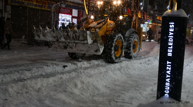 DOĞUBAYAZIT'I TİPİ VE KAR ETKİSİ ALTINA ALDI