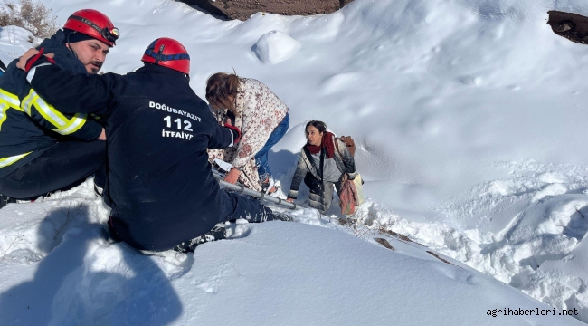 Doğubayazıt'ta Trafik Kazası Araç Devrildi, 3 Yaralı