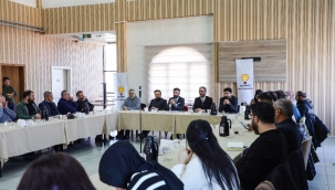  AĞRI'DA GAZETECİLER BAŞKAN YILDIZ İLE BİR ARAYA GELDİ.