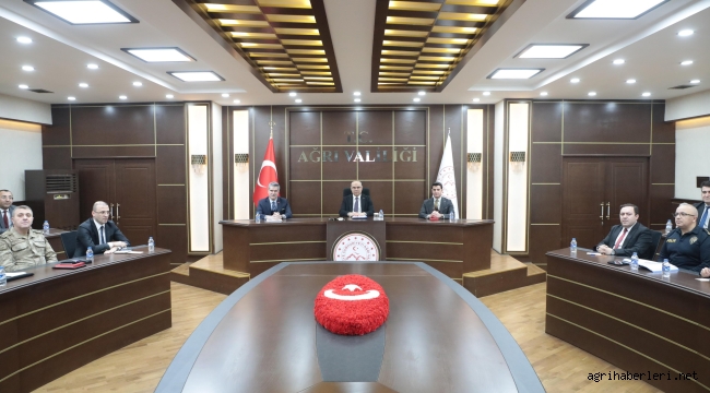 VALİ KOÇ, AĞRI'YA GELEN HER VATANDAŞ HUZUR İÇERİSİNDE KALABİLECEKTİR