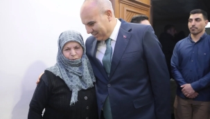 KADINLAR GÜNÜNDE VALİ VE EŞİ, ŞEHİT ANNESİ MAKBULE DOĞAN'IN İFTAR SOFRASINA MİSAFİR OLDU.