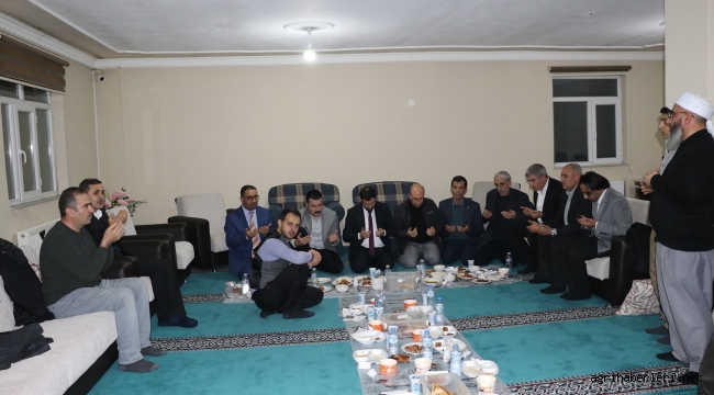 Kaymakamı Karali, Diyadin'de Kur'an kursu öğrencileriyle iftar açtı