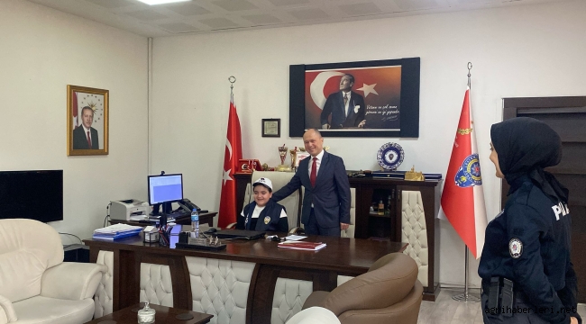 11 Yaşındaki Engelli Muhammed'in Polis Hayaline, Emniyet Müdürü Serkan Demir, Kayıtsız Kalmadı.  