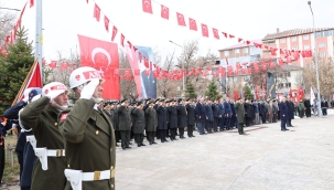 AĞRI'NIN 107. KURTULUŞ YIL DÖNÜMÜ ETKİNLİKLERLE KUTLANDI