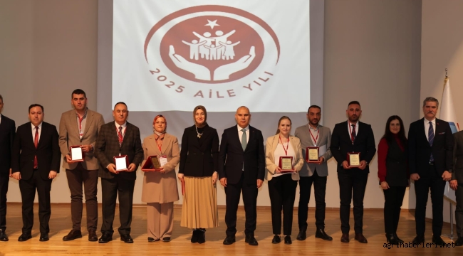 Ağrı Valiliği Himayelerinde, AİÇÜ Ev Sahipliğinde "Ailenin Korunması ve Güçlenmesi" Temalı İl Eylem Planı Çalıştayı Yapıldı.