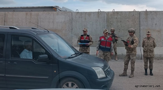 Vali Koç, Ağrı il genelinde Bayram tedbirleri kapsamında, kolluk kuvvetlerimiz, asayiş ve trafik uygulamalarını aralıksız sürdürmektedir.