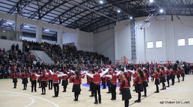 Doğubayazıt'ta 23 Nisan Ulusal Egemenlik ve Çocuk Bayramı Kutlandı