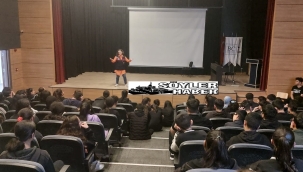 Doğubayazıt'ta Bir Damla da Sen Ol, su temasıyla okullarda seminer veriliyor.