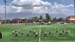 19 Mayıs Atatürk'ü Anma, Gençlik ve Spor Bayramı Programı Doğubayazıt'ta Kutlandı.