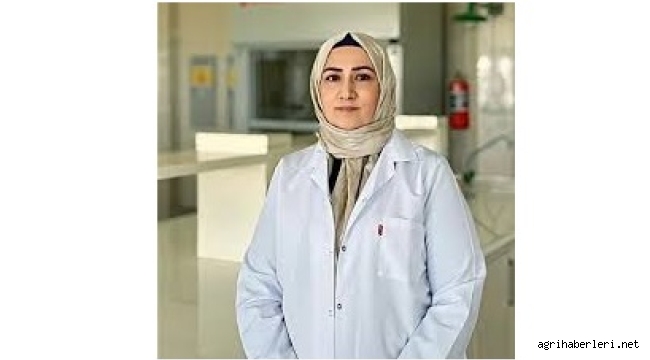 AİÇÜ Rektörü Prof. Dr. İlhami Gülçin'in Danışmanı Dr. Öğr. Üyesi Dilan Özmen Özgün Oldu