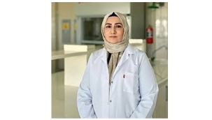 AİÇÜ Rektörü Prof. Dr. İlhami Gülçin'in Danışmanı Dr. Öğr. Üyesi Dilan Özmen Özgün Oldu