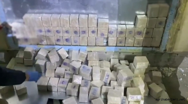 Gürbulak Sınır Kapısı'nda Dev Eroin Operasyonu: 69 Kilo Madde Ele Geçirildi!