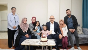 Vali Koç ve Eşi, Özel Gereksinimli Ebrar'ın Doğum Gününü Kutladı