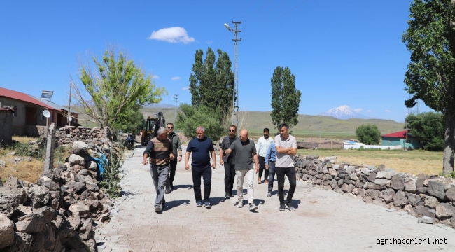 Doğubayazıt Köylerinde Kilit Parke Yol Çalışmaları Aralıksız Sürüyor, Köy İçi Yolları Modernleşiyor