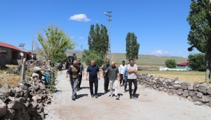 Doğubayazıt Köylerinde Kilit Parke Yol Çalışmaları Aralıksız Sürüyor, Köy İçi Yolları Modernleşiyor