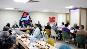 AİÇÜ Rektörü Gülçin, Ulusal ve Yerel Basın İle Bir Araya Geldi