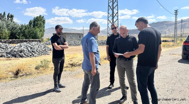 DOĞUBAYAZIT KAYMAKAMI EKİNCİ, KÖYLERDEKİ ÇALIŞMALARI YERİNDE İNCELEDİ VE VATANDAŞLARIN SORUNLARINI DİNLEDİ