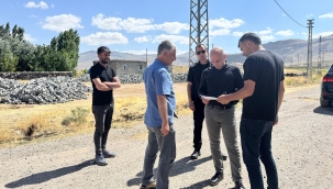 DOĞUBAYAZIT KAYMAKAMI EKİNCİ, KÖYLERDEKİ ÇALIŞMALARI YERİNDE İNCELEDİ VE VATANDAŞLARIN SORUNLARINI DİNLEDİ