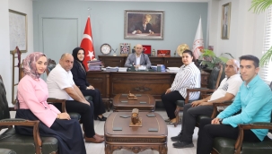 Doğubayazıt Nüfus Müdürü Salman, Dünya Nüfus Günü'nde Kaymakam Ekinci'yi Ziyaret Etti 