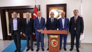  YÖK Başkanı Özvar ve IC Holding Yönetim Kurulu Başkanı Çeçen Ağrı'da 