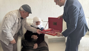 Diyadin Kaymakamı Furkan Korkusuz, Şehit Nizamettin Karakuş, Ailesini Ziyaret Etti