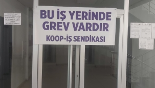 Doğubayazıt SYDV Personeli Vakıfa Grev Pankartı Asarak Greve Çıktı 
