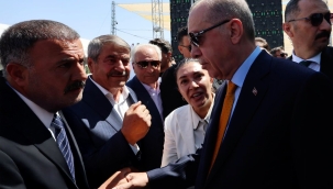 Malazgirt'te Ağrı Milletvekili Kilerci ve Başkan Sayan Tarafından Cumhurbaşkanı Erdoğan'a Tutak'ın Sorunları İletildi