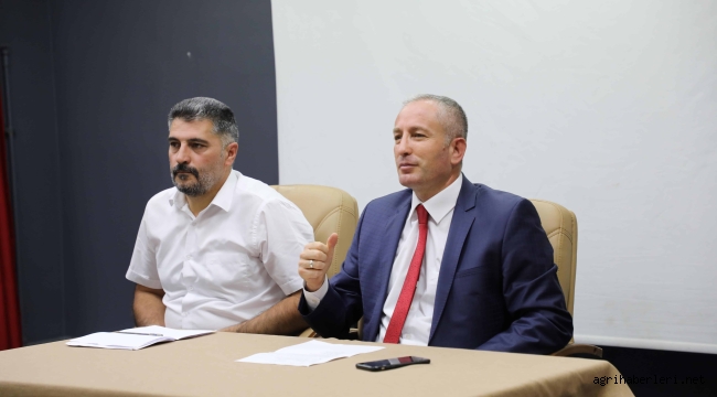 Ağrı Milli Eğitim Müdürü Kökrek, Formatör Öğretmenlerle Bir Araya Geldi