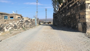 Doğubayazıt Aşağı Tavla Köyünde 2500 m² kilit parke taşı döşeme işi tamamlandı