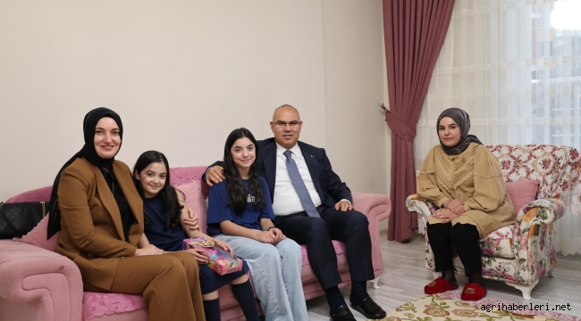 Ağrı'da Koç Çifti, Özel Gereksinimli Çocukların Yanında Oldu