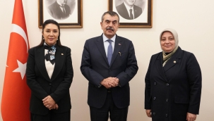  Ağrı Milletvekili Kilerci, Gazi Meclis'te Nöbetçi Bakan Tekin'e Ağrı'nın Eğitim Sorunlarını İletti.