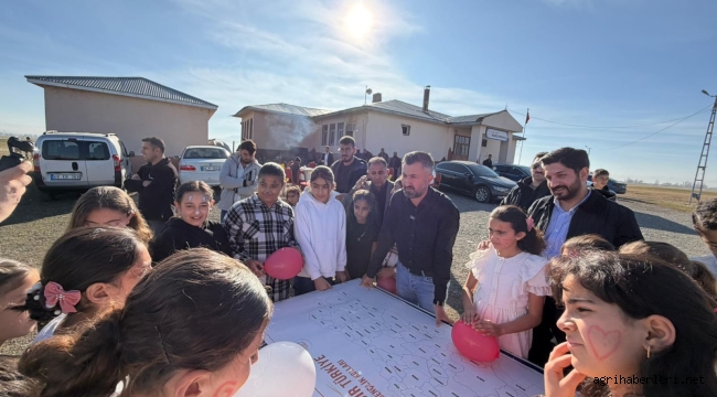 AK Parti Ağrı'da Çocukların Hayallerini Renklendirdi