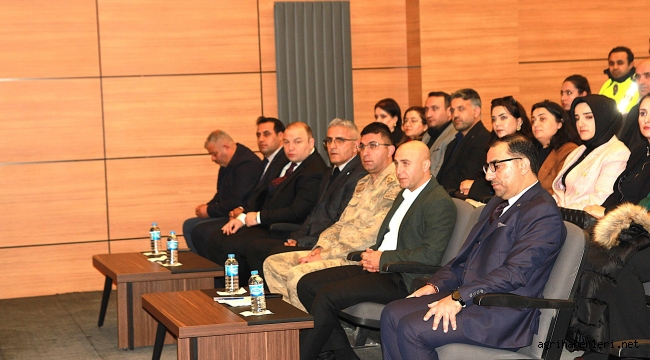 Doğubayazıt'ta Yöneticilere "İletişim Becerileri ve Protokol Kuralları" Semineri