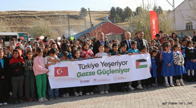 Türkiye Yeşeriyor, Gazze Güçleniyor Projesi Kapsamında Öğrenciler Fidanlar Dikti