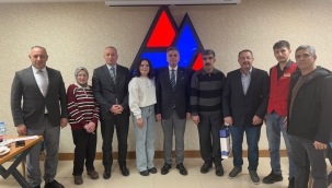 AİÇÜ YÖNETİMİ ENGELSİZ YAŞAM MERKEZİ'NDE GÖREV YAPAN PERSONELLE BİR ARAYA GELDİ