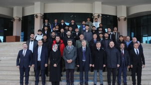 Prof. Dr. Gülçin: Sporu Disiplin, Azim ve Bilimsel Yaklaşımla Birleştirerek Öğrencilerimizin Başarısını Daha İleriye Taşımaya Kararlıyız”