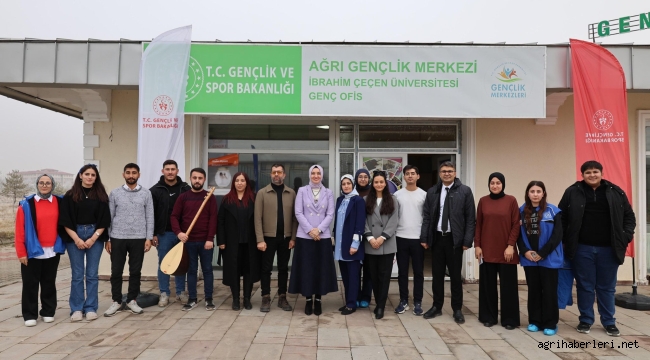 Vali Eşi Neslihan Gül Koç, Gençlerin Üretim Heyecanına Ortak Oldu