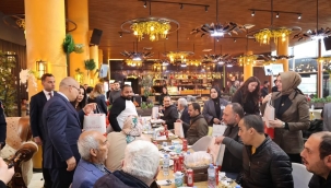  Vali Koç ve Eşi 3 Aralık Dünya Engelliler Günü’nde Özel Bireylerle Yemekte Bir Araya Geldi