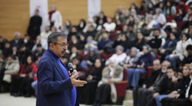   AİÇÜ'de Hayati İnanç İle "Can Veren Pervaneler" Söyleşisi