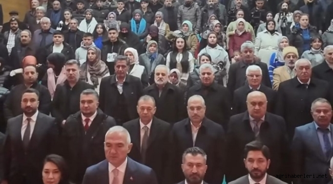 Kültür ve Turizm Bakanı Mehmet Nuri Ersoy: Ağrı'da AK Parti Toplantısına Katıldı