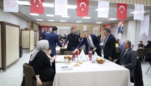 AK Parti Ağrı İl Başkanı Yıldız, “şehit yakınları ve gazilerle düzenlenen iftar programında bir araya geldi