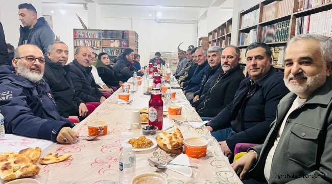Doğubayazıt'ta İyilik Elçileri İftarda Sofrasında Buluştu
