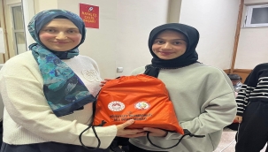 Doğubayazıt'ta Kaymakam Eşinden Kız Öğrencilere Anlamlı Ziyaret ve Bilinçlendirme Etkinliği